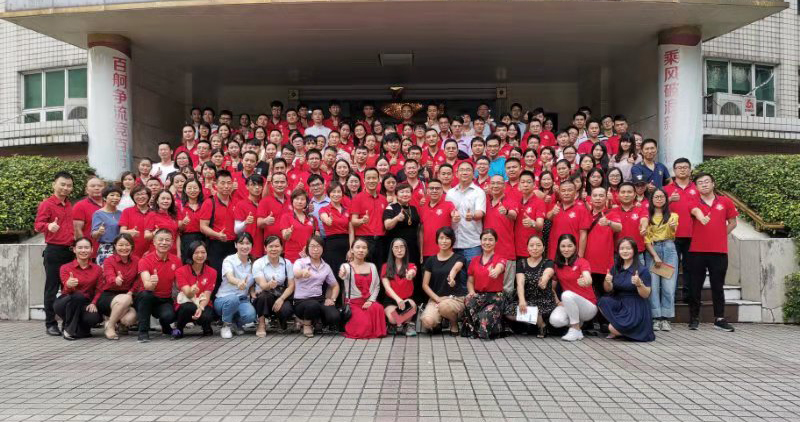 牛商爭(zhēng)霸企業(yè)代表合影