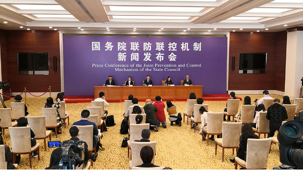 境外疫情大流行呈加速趨勢，做好境內精準防控